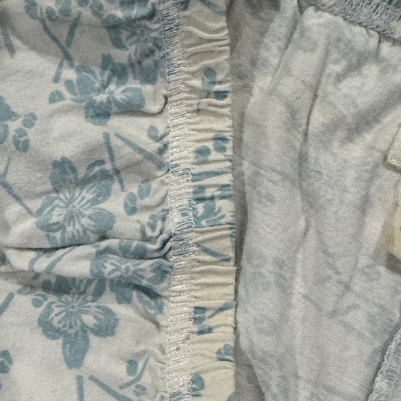 Floral Cropped Pajama Pants in Blue and White (L)  Boston Proper Catalog - Picture 3 of 7